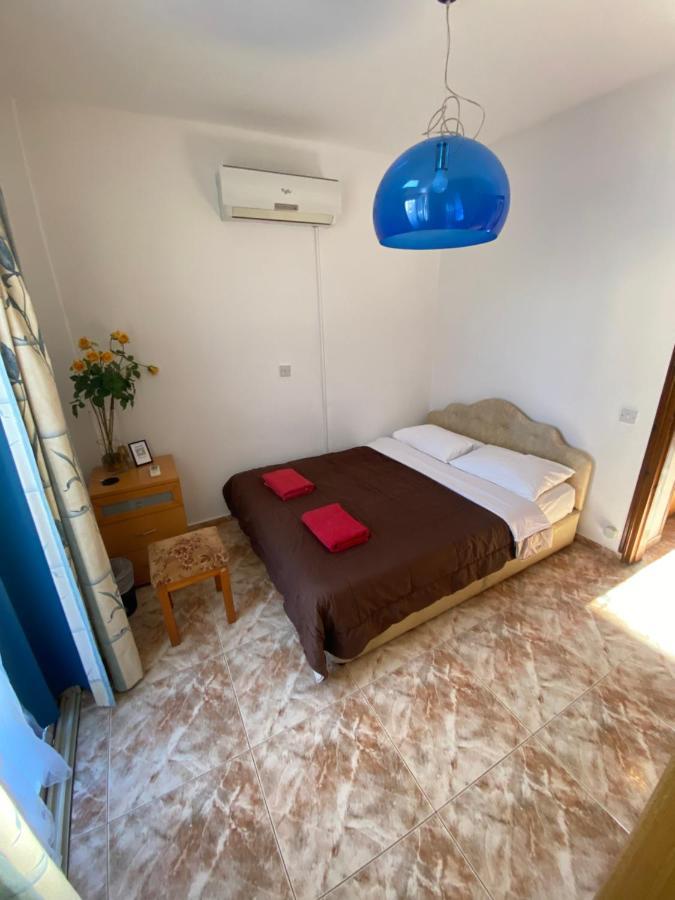 Moutallos Rooms Inn Homes Пафос Екстериор снимка